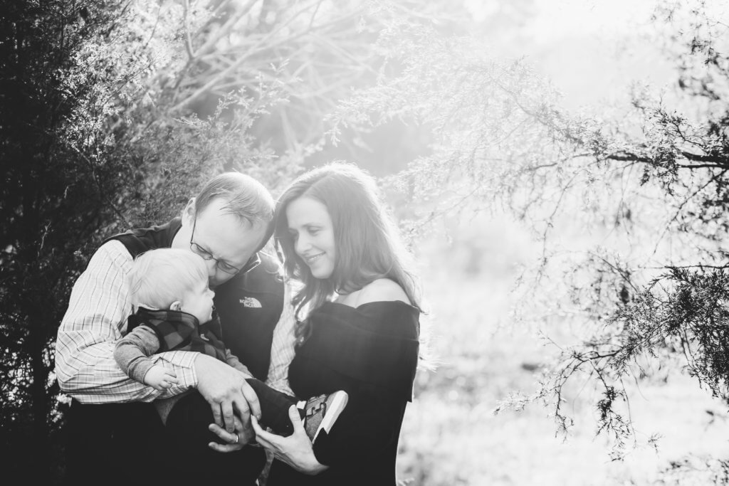 Family having a photo session at Ijams Nature Center