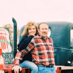 Family having a photo session at Hunter Valley Farm in Knoxville Tennessee