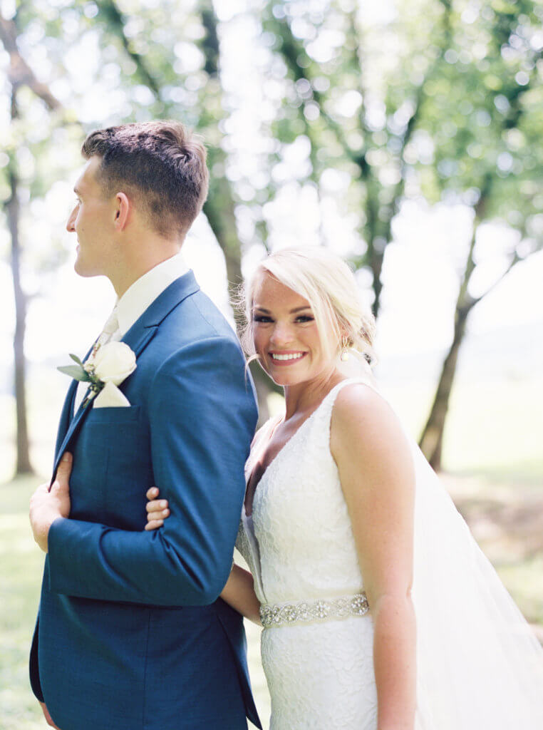 Bride and Groom in Knoxville Tennessee