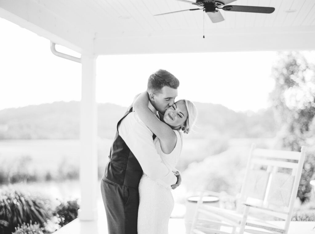 Bride and Groom in Knoxville Tennessee